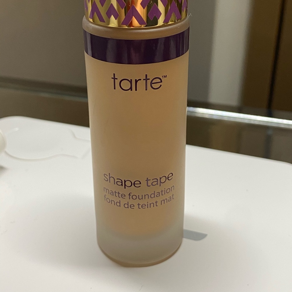 Shape tape foundation